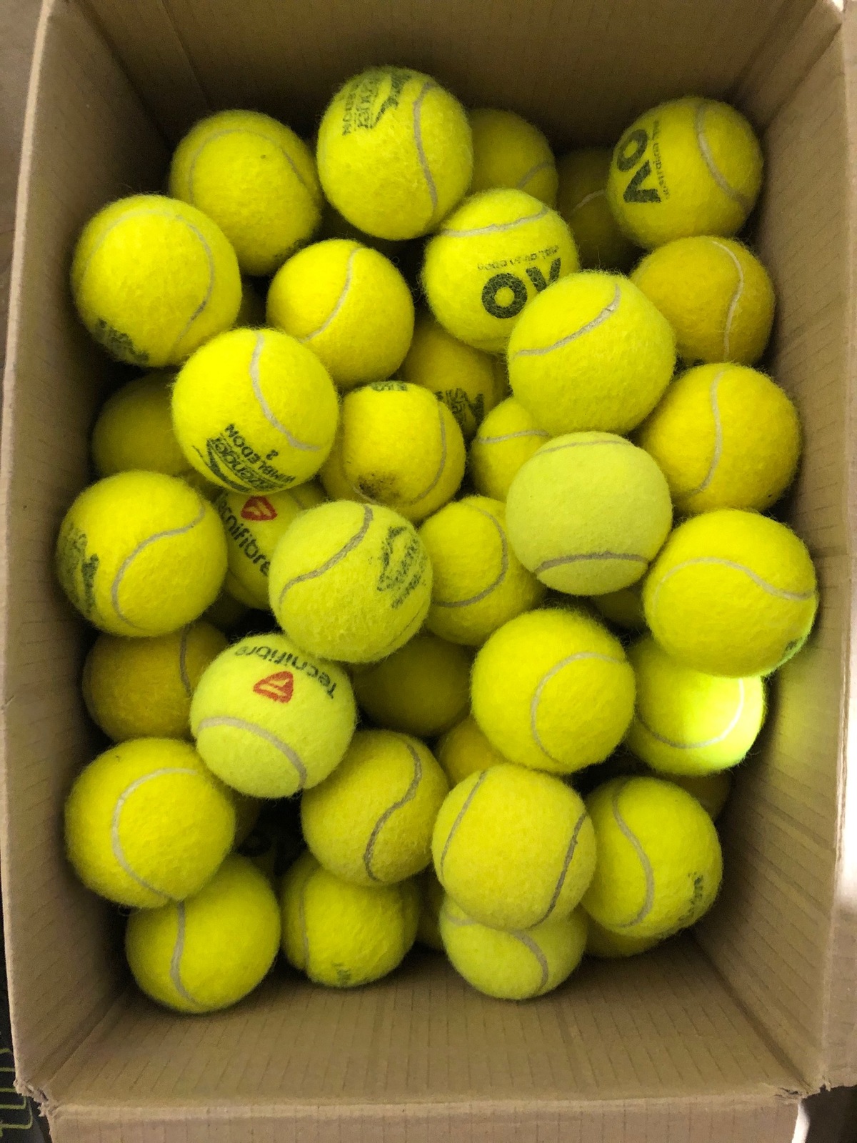 15 or 30 Used Tennis Balls For Dogs Sanitised Branded Balls Good Condition 