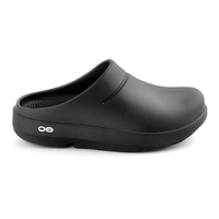 OOfos OOCloog Clogs Black image
