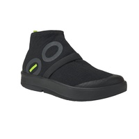 Oofos Oomg Mid Black & Black image